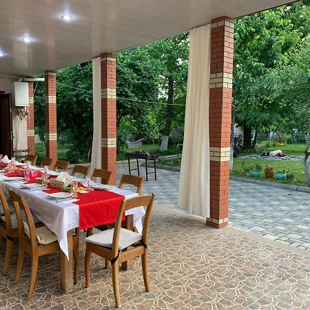 One Dom Cottage Qəbələ Zewnętrze zdjęcie