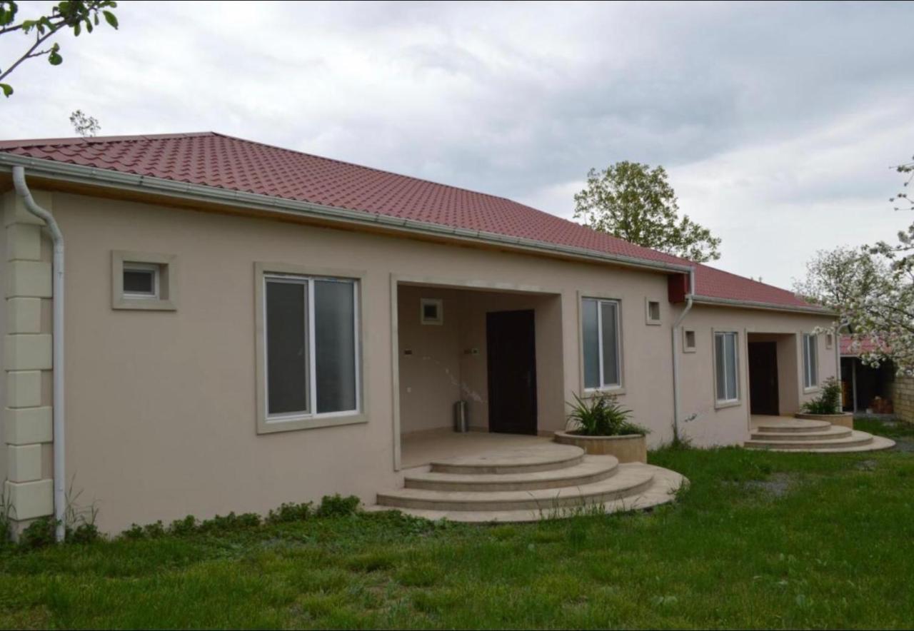 One Dom Cottage Qəbələ Zewnętrze zdjęcie